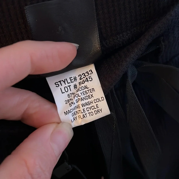 Terez Black Waffle Texture Drawstring Joggers, Women’s Size Small - Picture 6 of 8